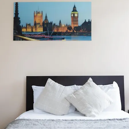 Modern Apartments At Axo Oxford Circus Near The Regent'S Park In London Exterior photo